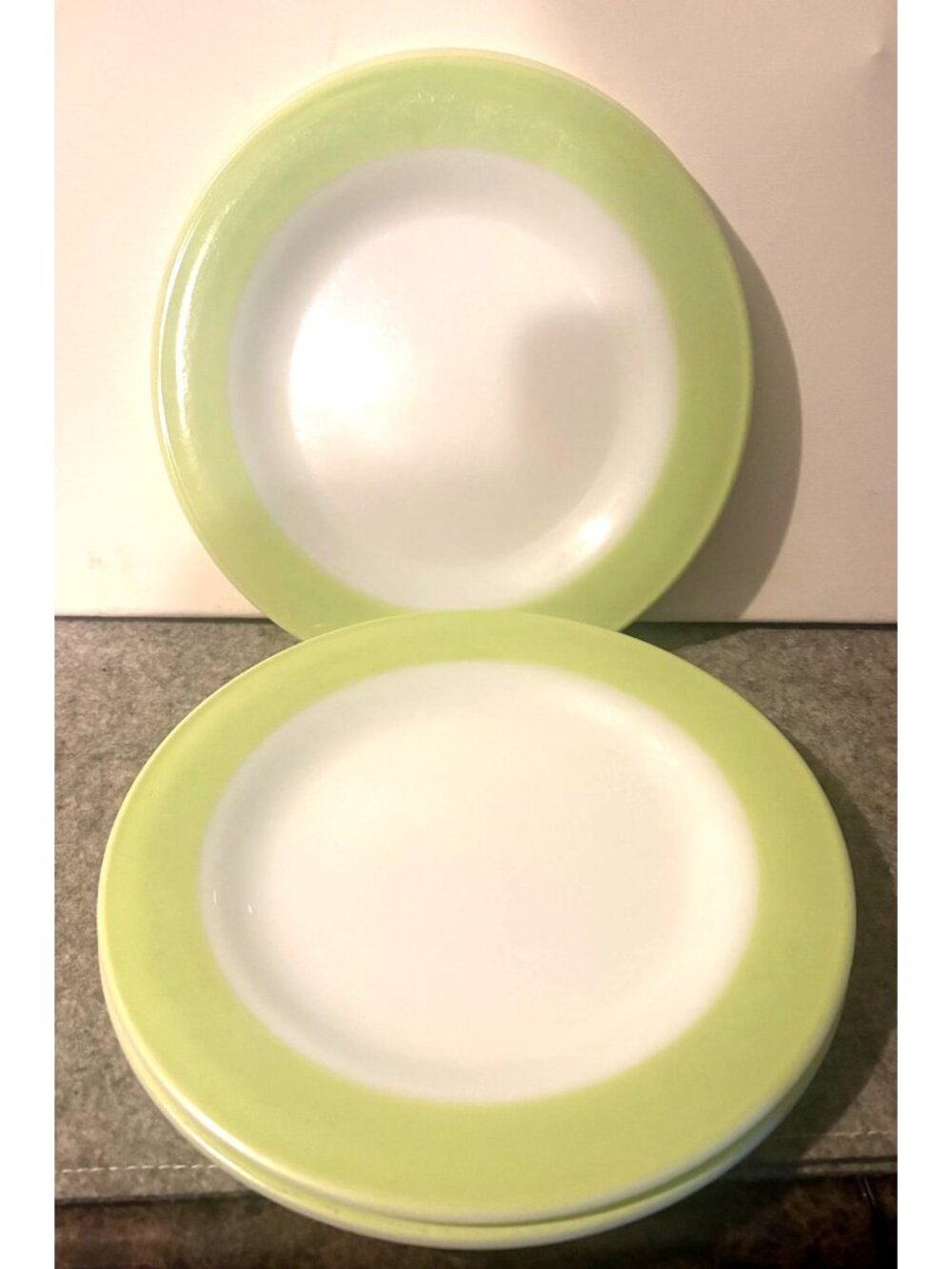 4 Vintage Pyrex Lime Green Edged Milk glass 10" Dinner Plates   #3347